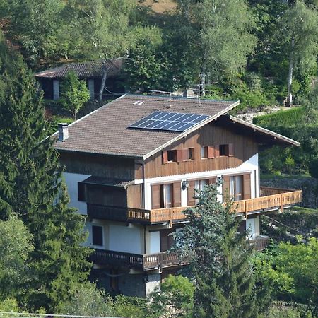 L'Helleboro - Immerso Nella Natura Viggiù Exterior foto